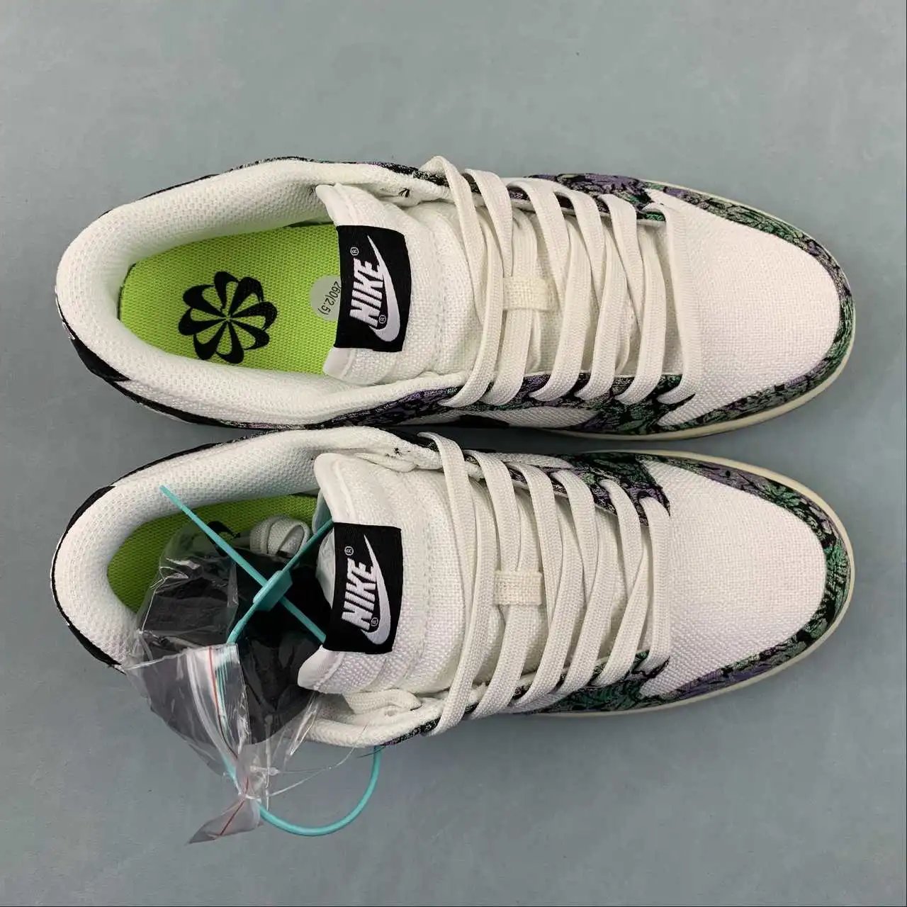 Nike Dunk Low FN7105-030 9