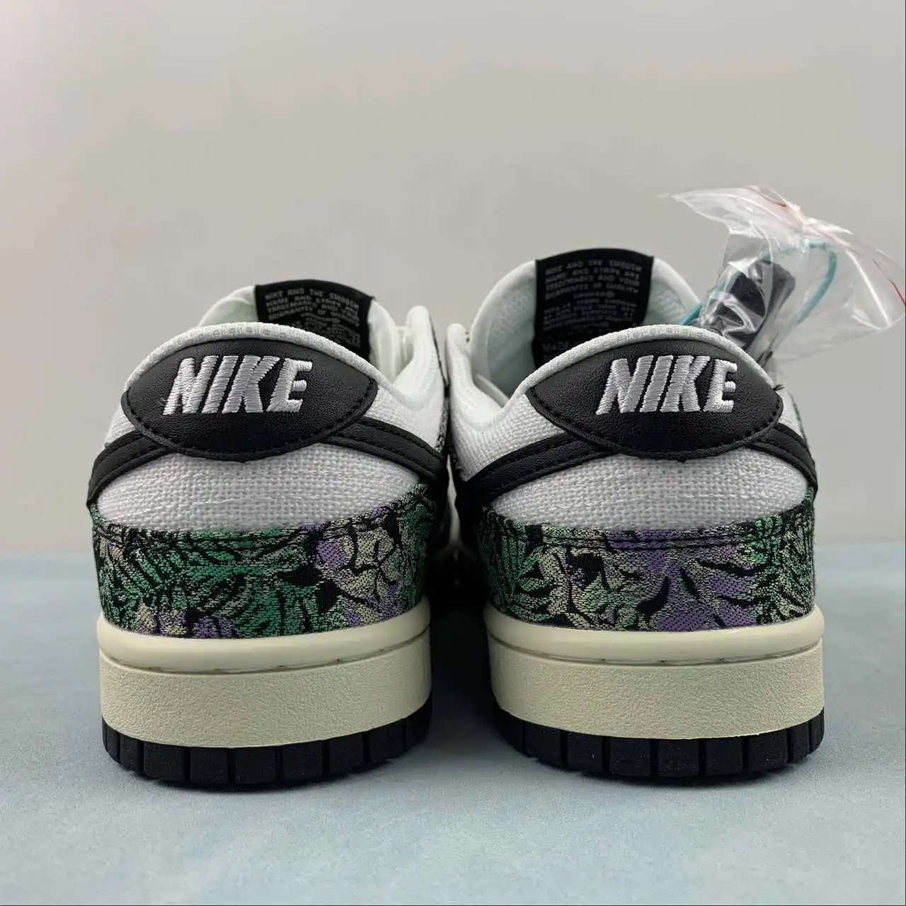 Nike Dunk Low FN7105-030 11