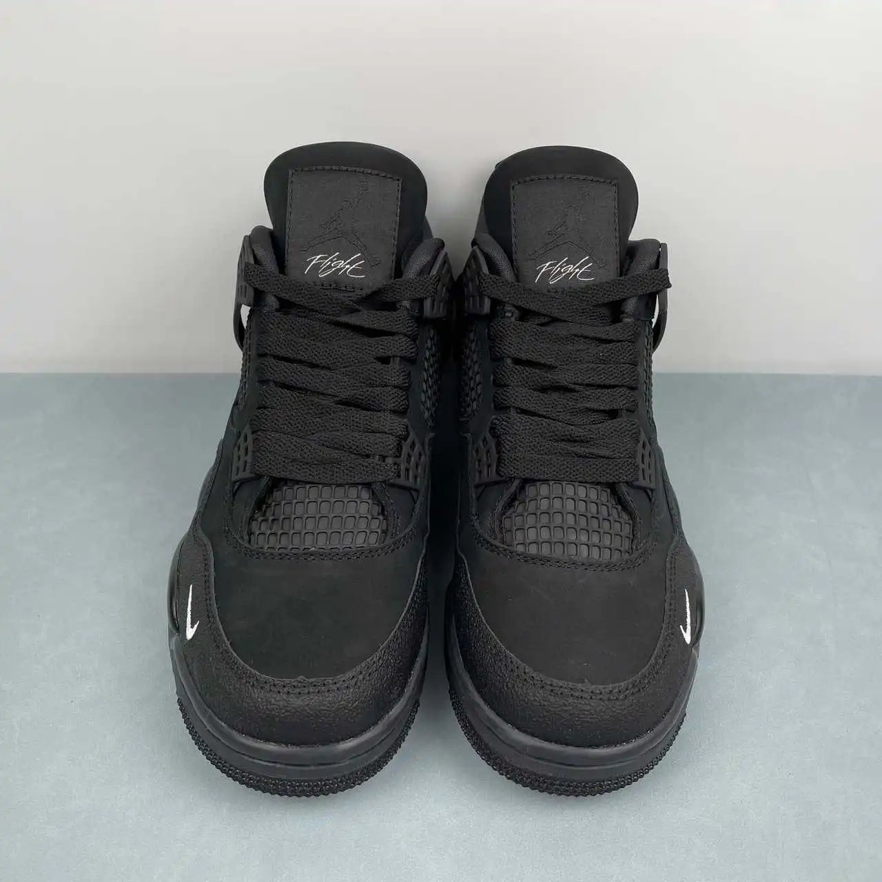 Air Jordan 4 HF4340-001 thumbnail 4