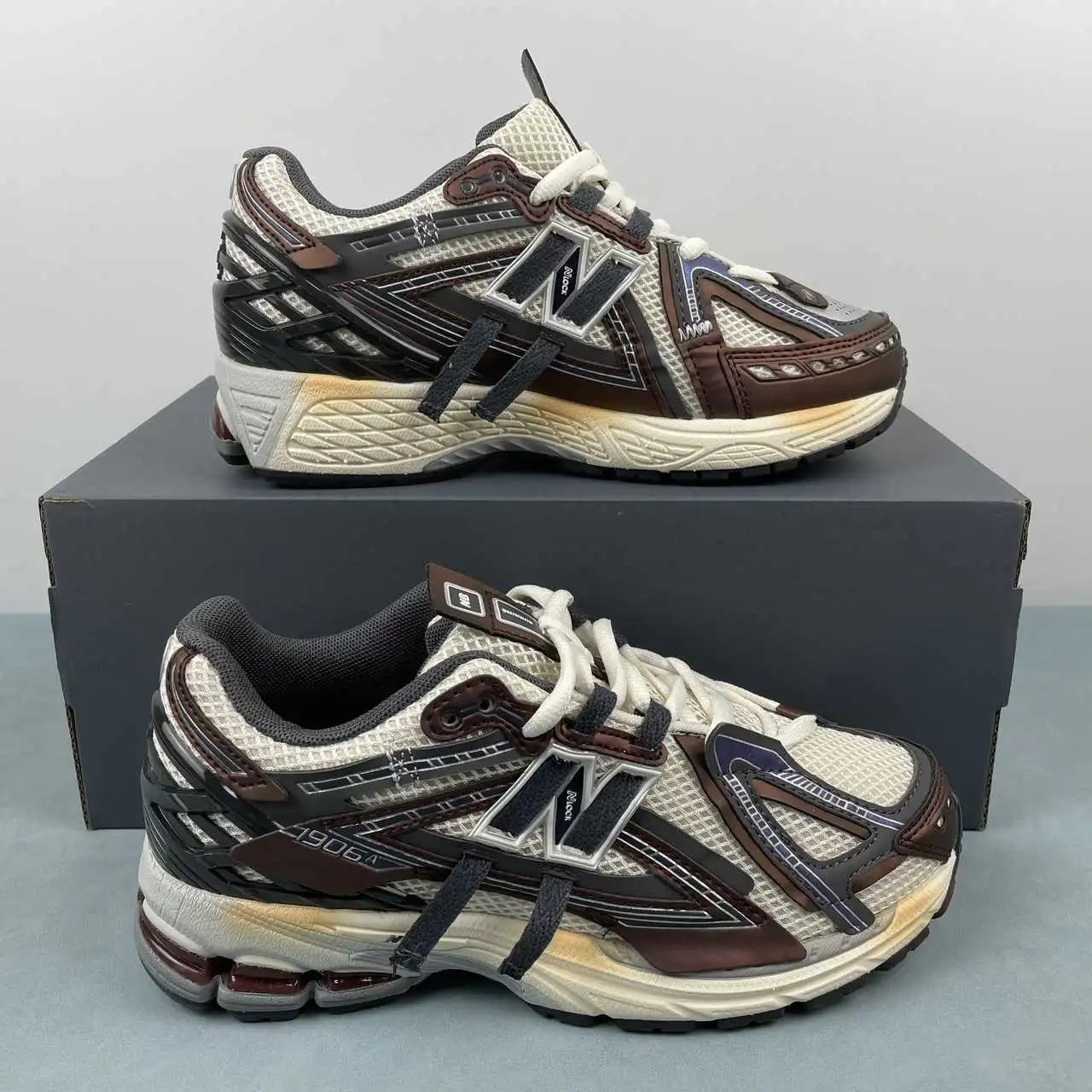 New Balance 1906 M1906AR
