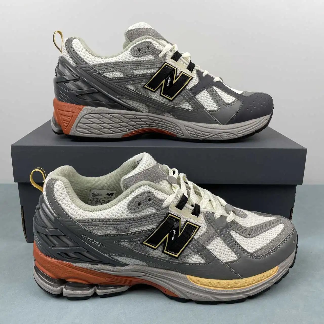 New Balance 1906 M1906NG1