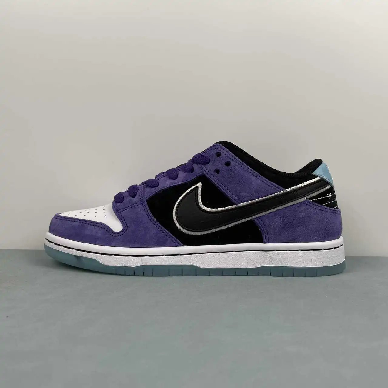 Nike Dunk Low Purple Black White Color-Blocked thumbnail 4