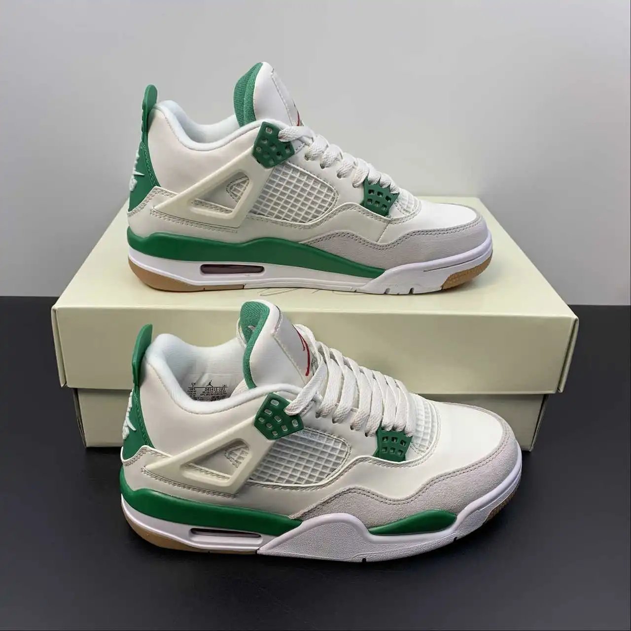 AJ4 × Nike SB DR5415-103