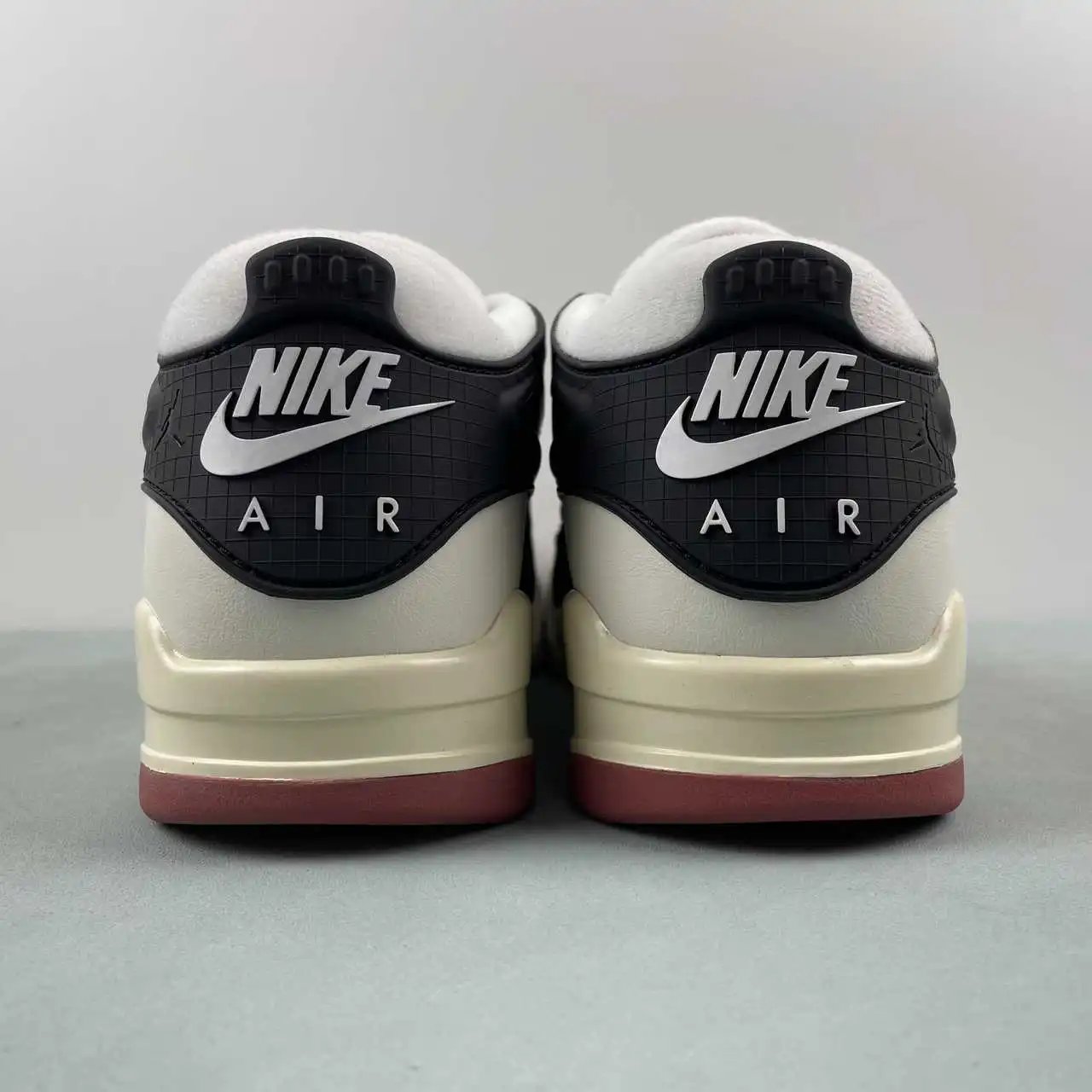 Air Jordan 4 FQ7939-100 thumbnail 3