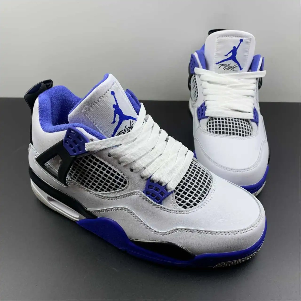 Air Jordan 4 308497-117 thumbnail 2
