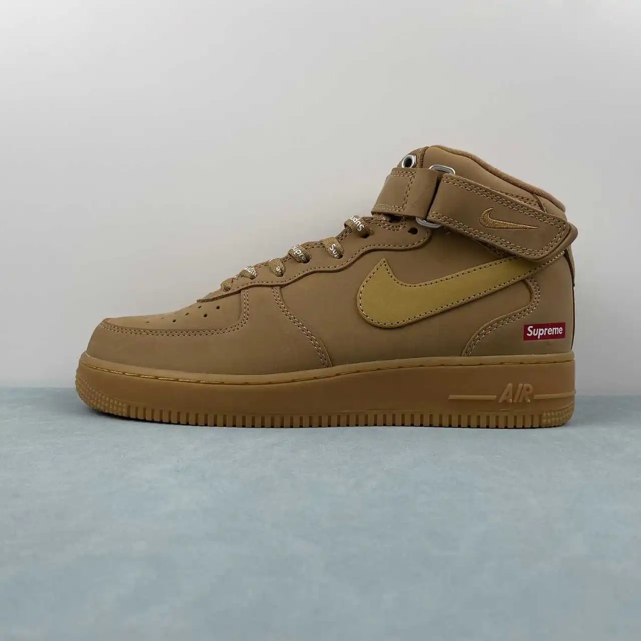 Nike Air Force 1 FZ8784-200 thumbnail 4