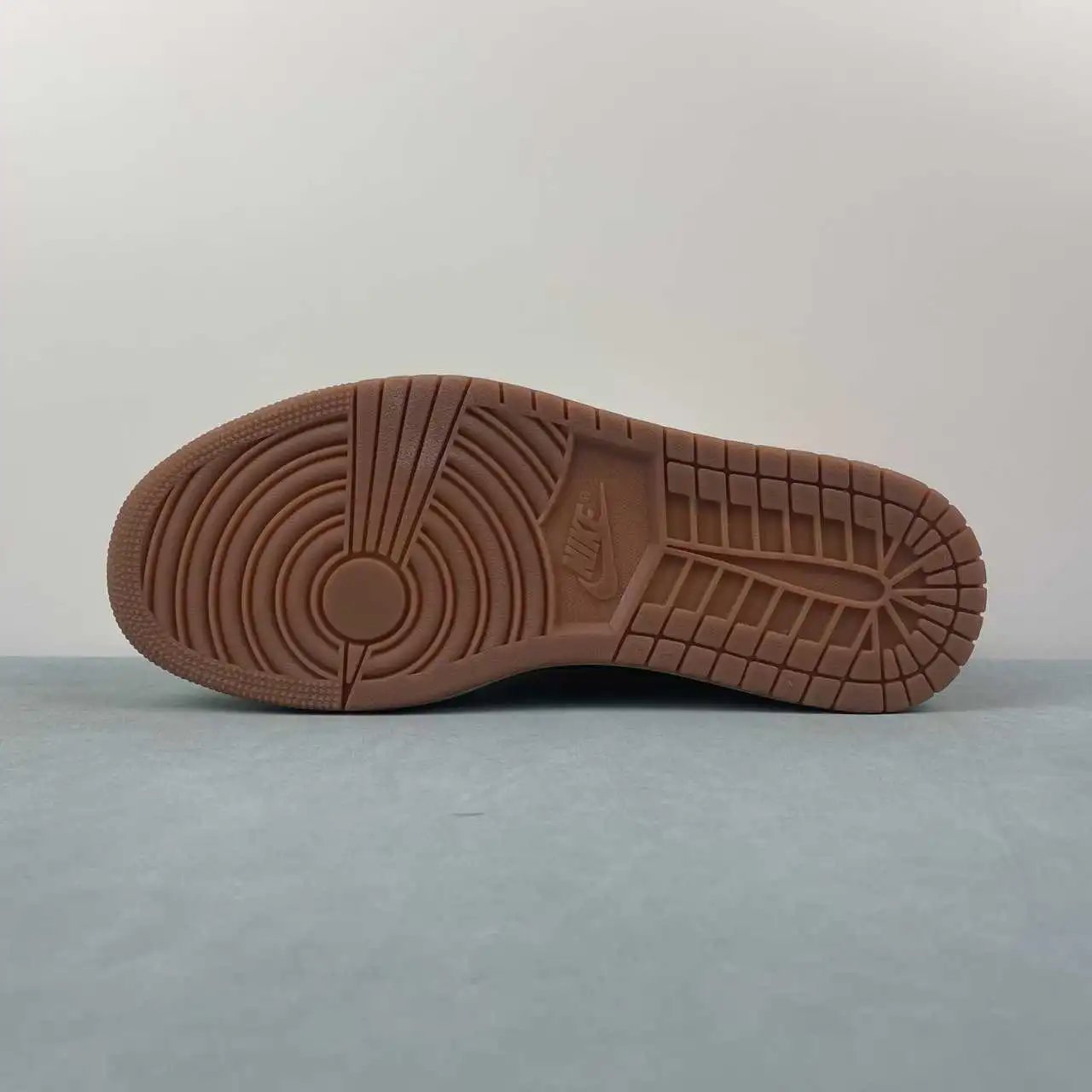 Air Jordan 1 Low CQ4277-112 11
