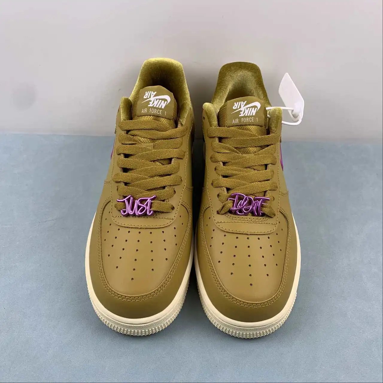 Nike Air Force 1 FB8251-700 thumbnail 3