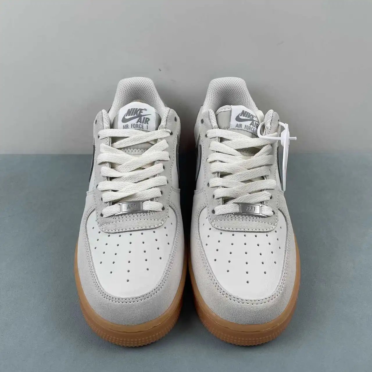 Nike Air Force 1 FQ8714-002 thumbnail 3