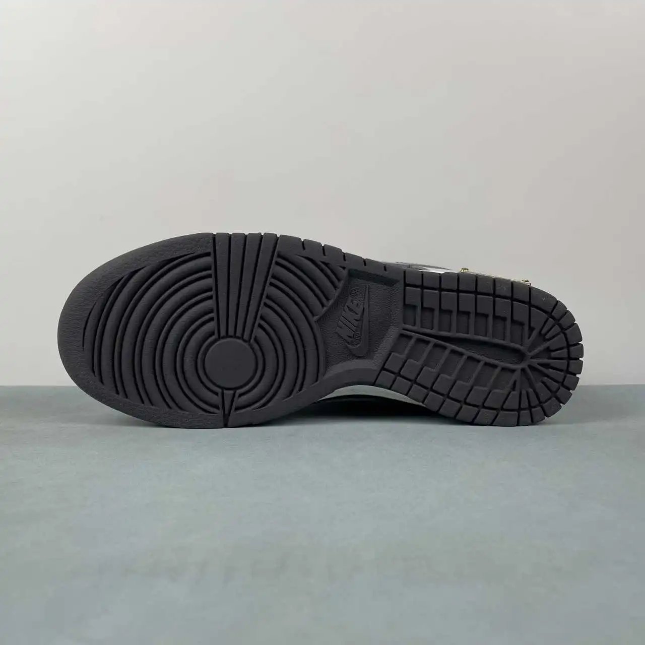 Nike Dunk Low GB1220-010 12
