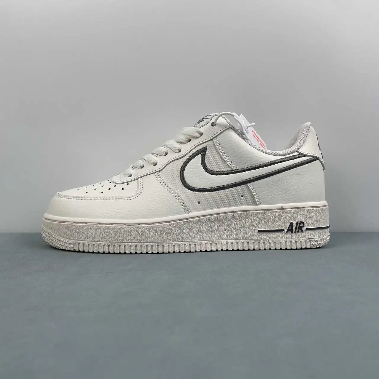 Nike Air Force 1 IB7677-101 thumbnail 4