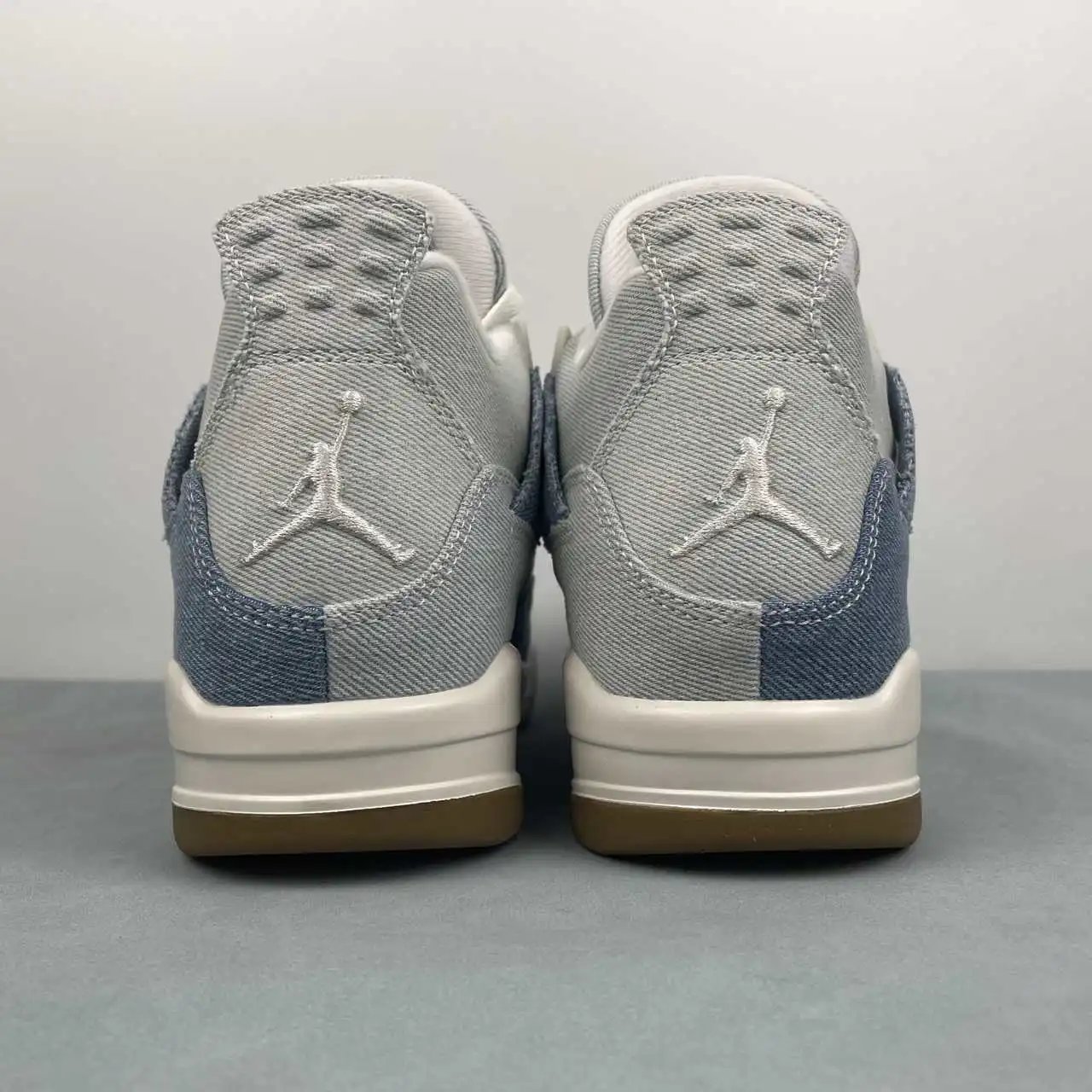 Air Jordan 4 IB6716-100 thumbnail 3