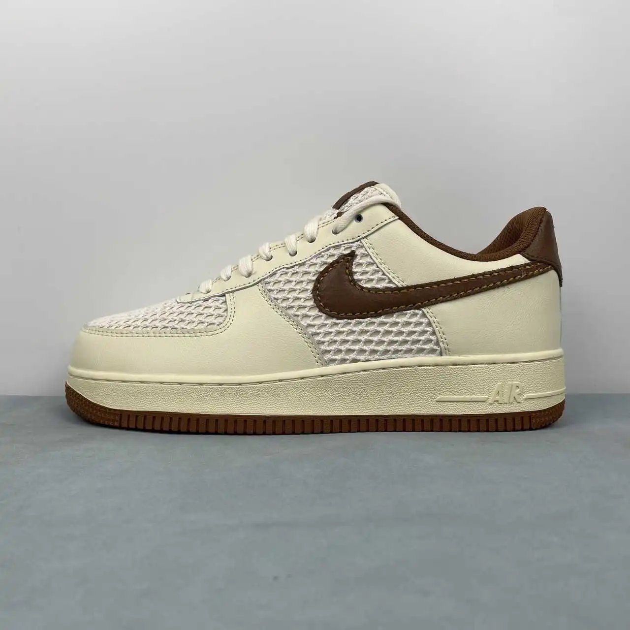 Nike Air Force 1 IB7719-113 thumbnail 4