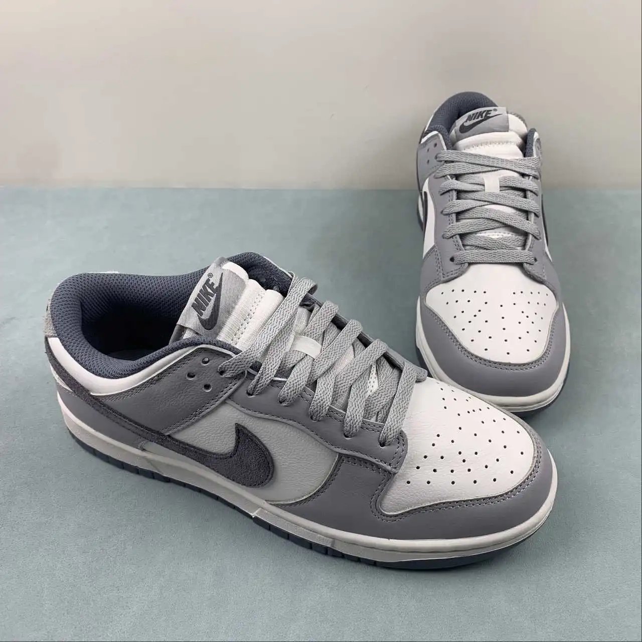 Nike Dunk Low FJ4188-100 thumbnail 2