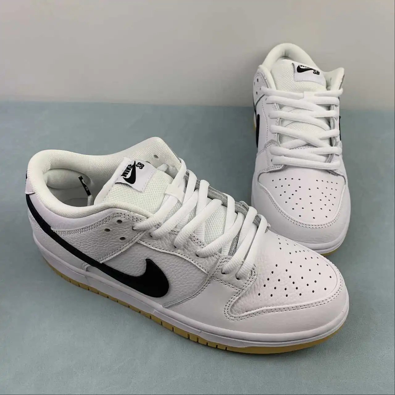 Nike Dunk Low CD2563-101 thumbnail 2