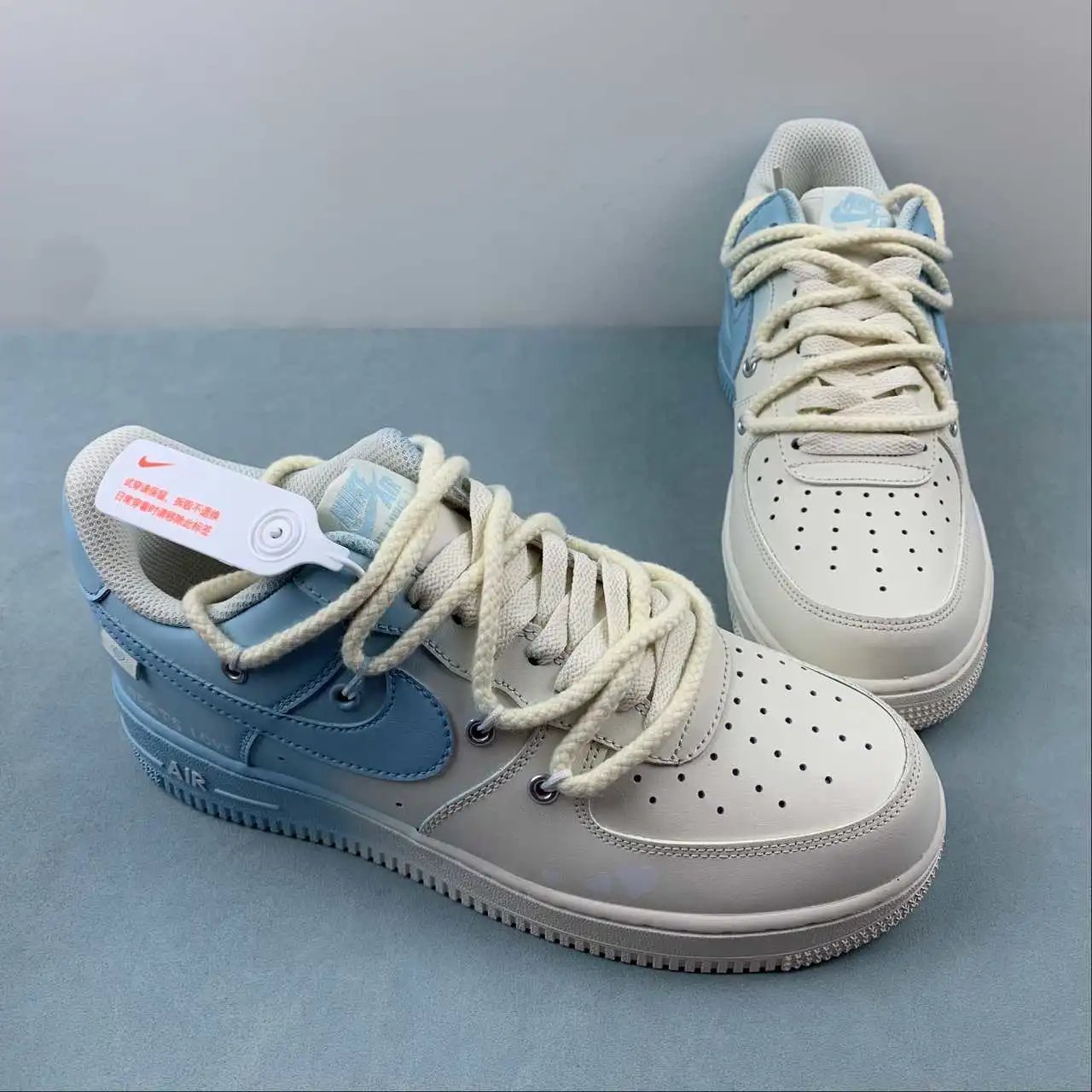 Nike Air Force 1 DX2340-002 thumbnail 2
