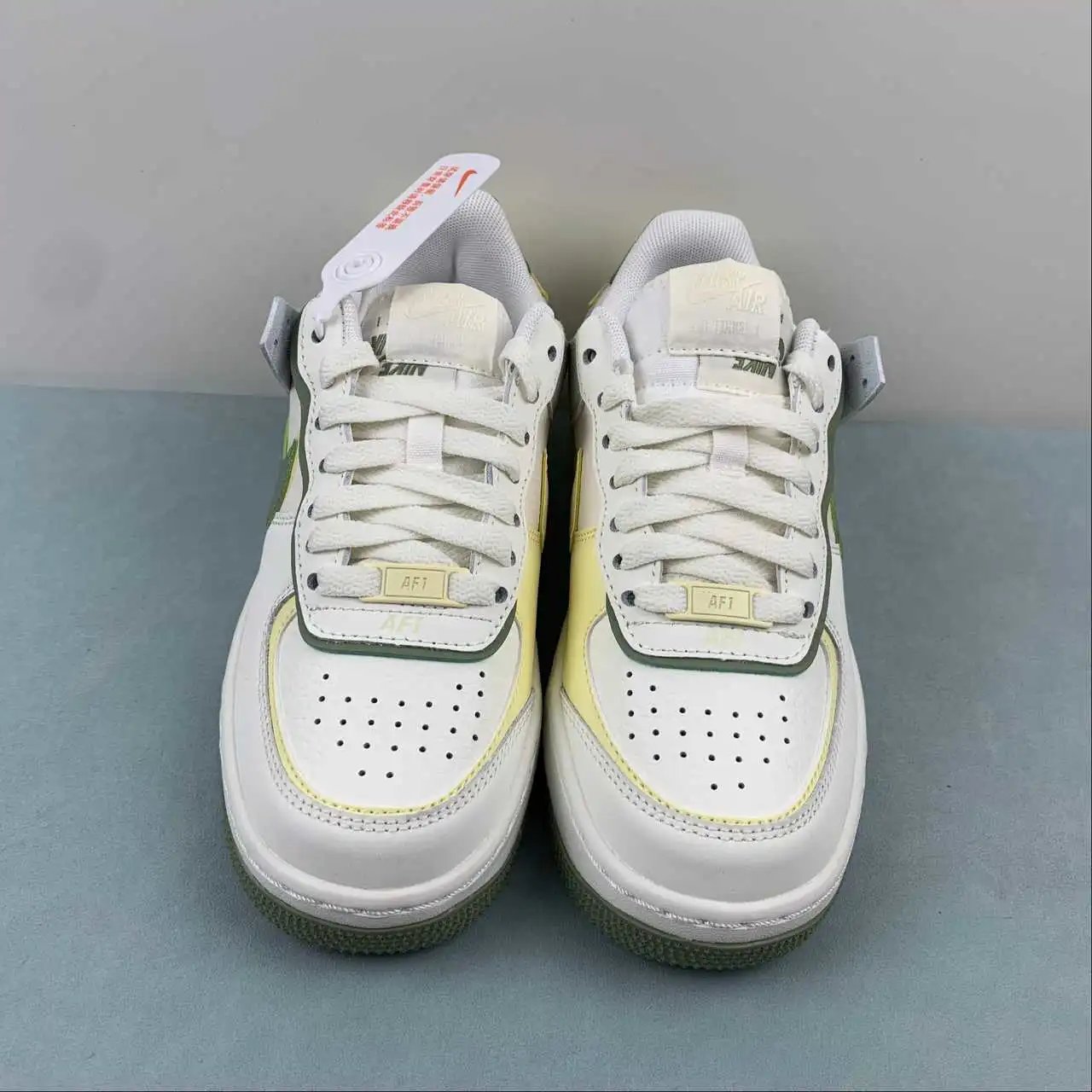 Nike Air Force 1 FN6335-101 thumbnail 3