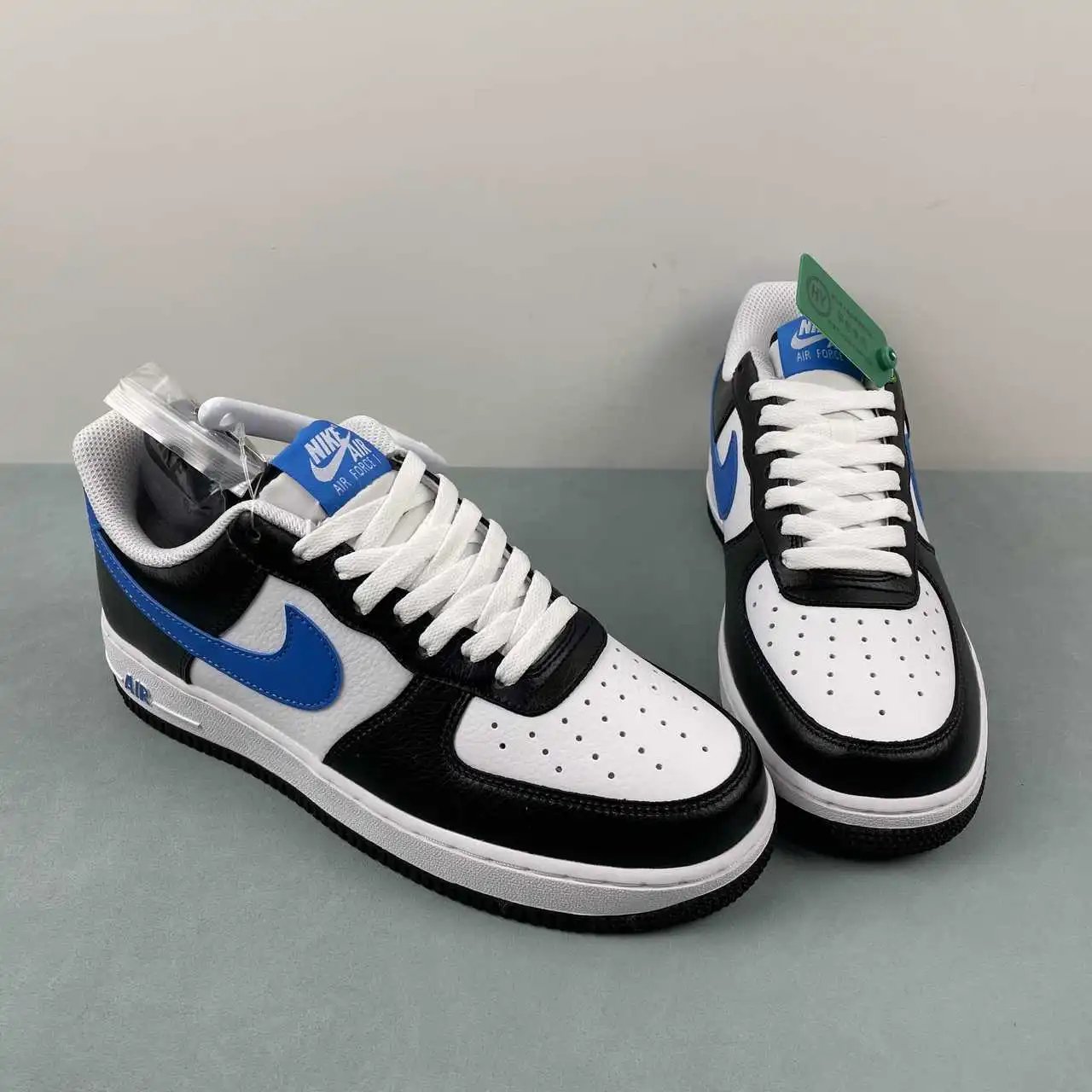 Nike Air Force 1 FN8008-001 thumbnail 2
