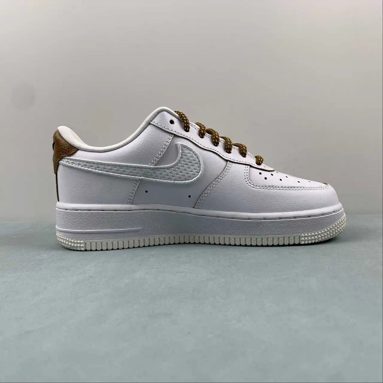 Nike Air Force 1 HF5716-111 thumbnail 4