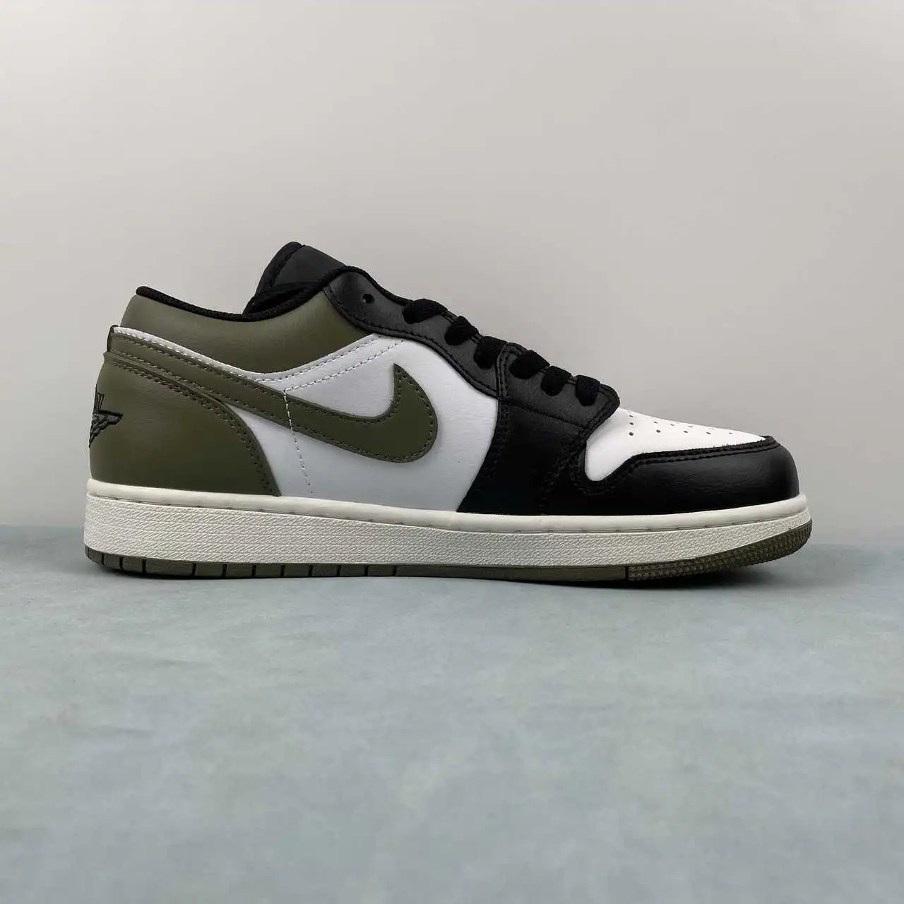 Air Jordan 1 Low 553558-092 6