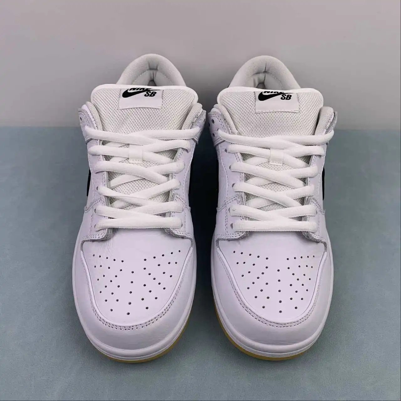 Nike Dunk Low CD2563-101 thumbnail 3