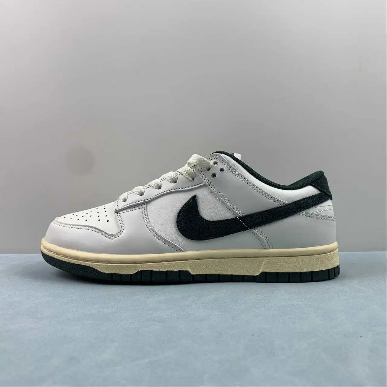 Nike Dunk Low FQ8080-133 thumbnail 4
