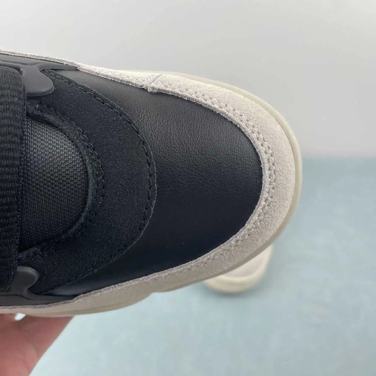 Air Jordan 4 FQ7939-001 7
