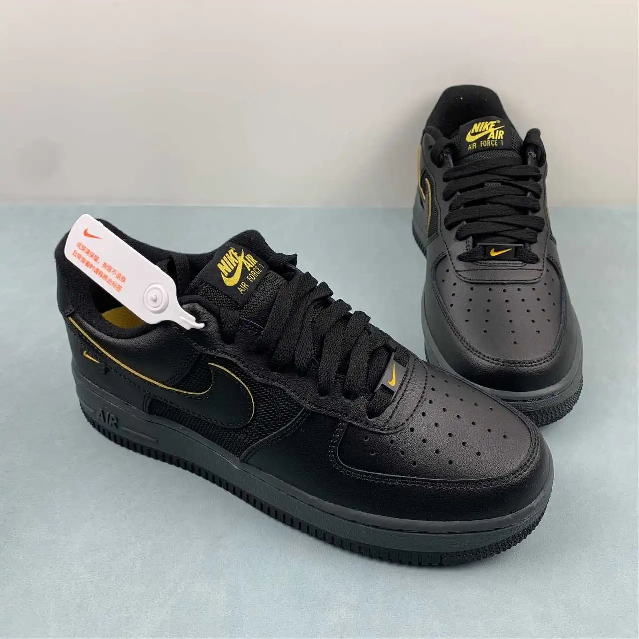 Nike Air Force 1 FZ4617-001 thumbnail 2