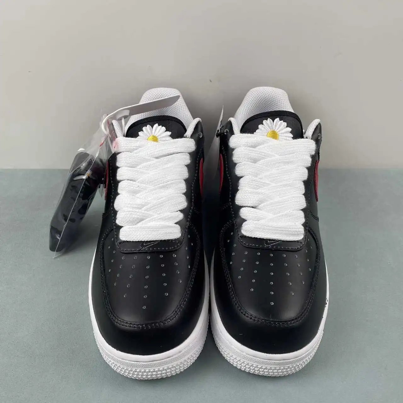 Nike Air Force 1 AQ3692-002 thumbnail 3