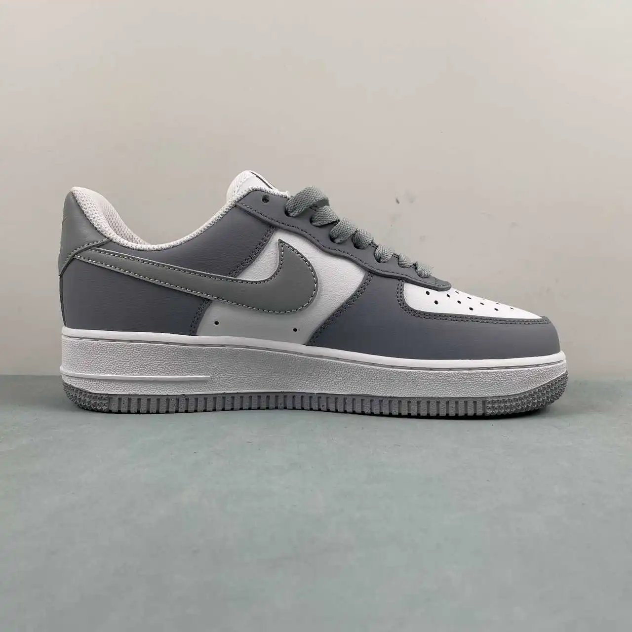Nike Air Force 1 FJ4146-111 thumbnail 4