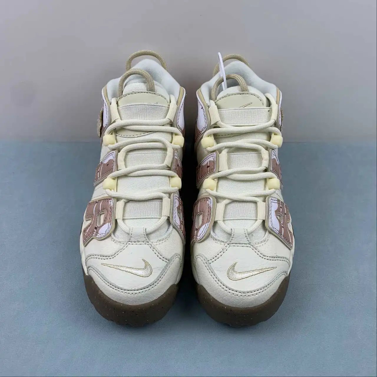Air More Uptempo Bear Limited Edition – DX1939-100 thumbnail 3