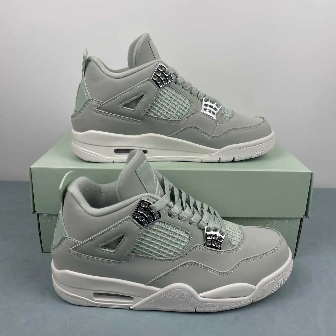 Air Jordan 4 HV0823-003