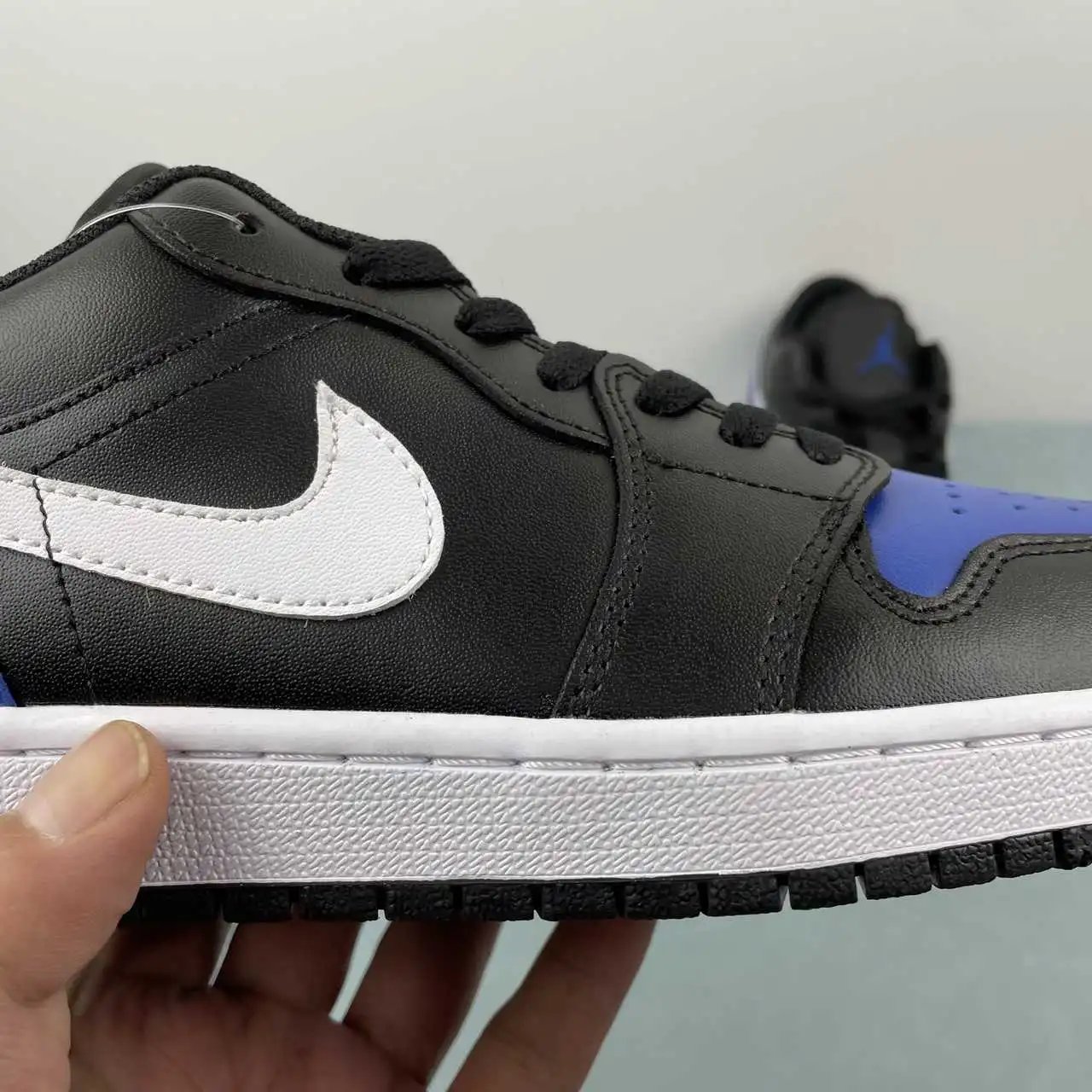 Air Jordan 1 Low 53558-042 9