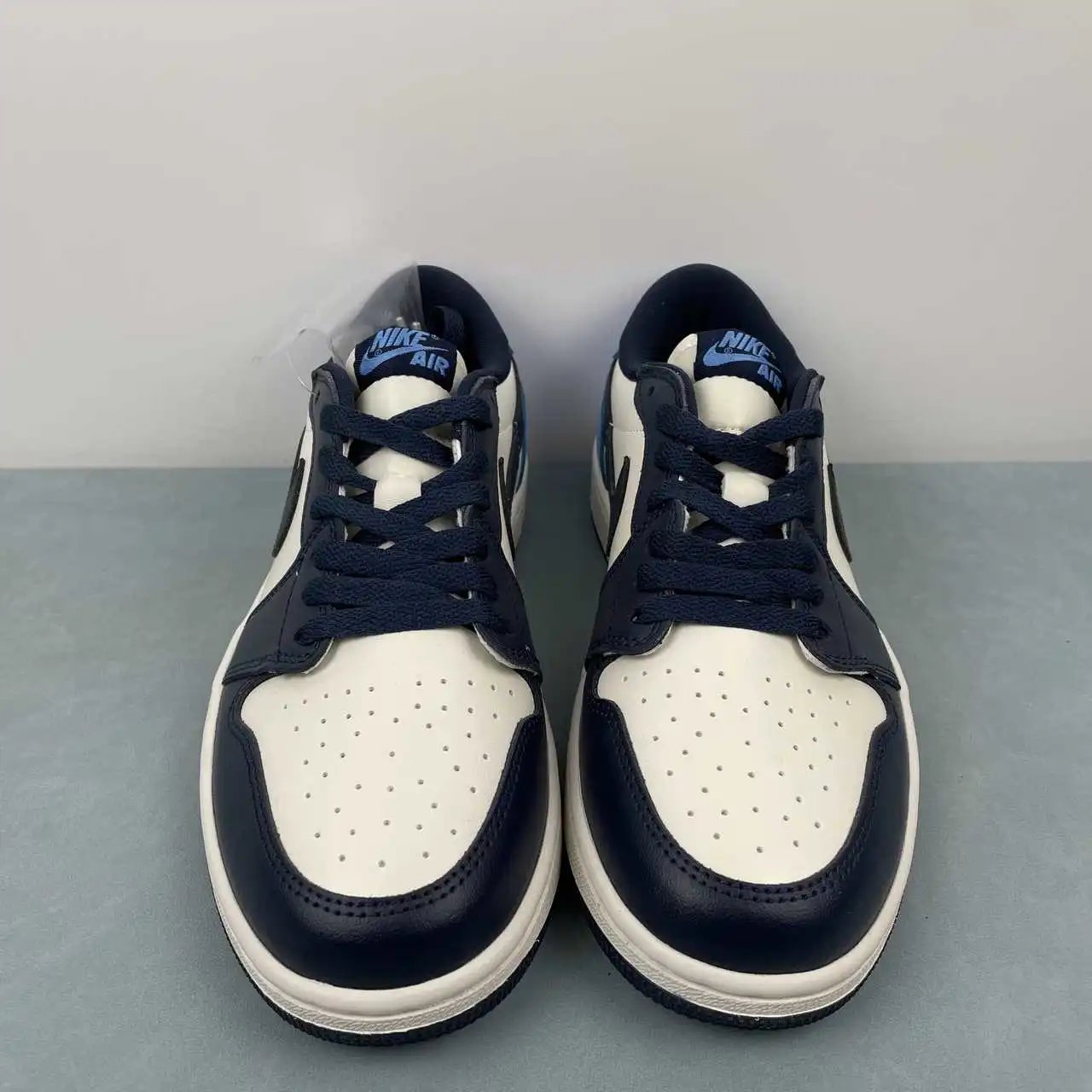Air Jordan 1 Low CZ0790-400 thumbnail 4