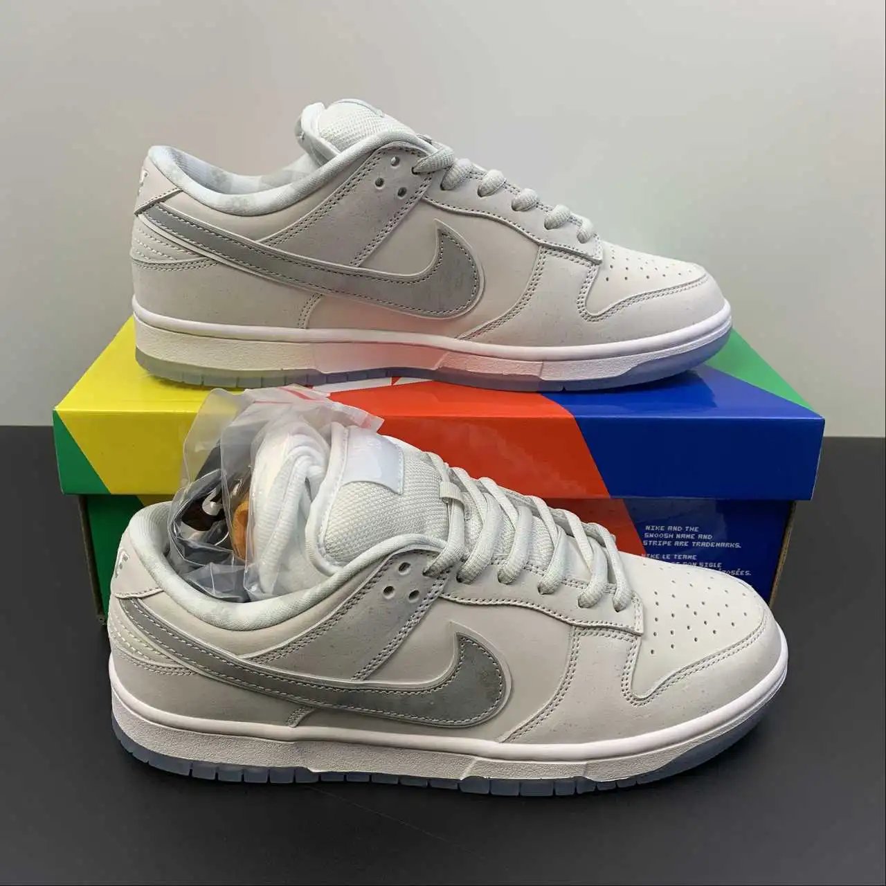 Nike Dunk Low FD8776-100