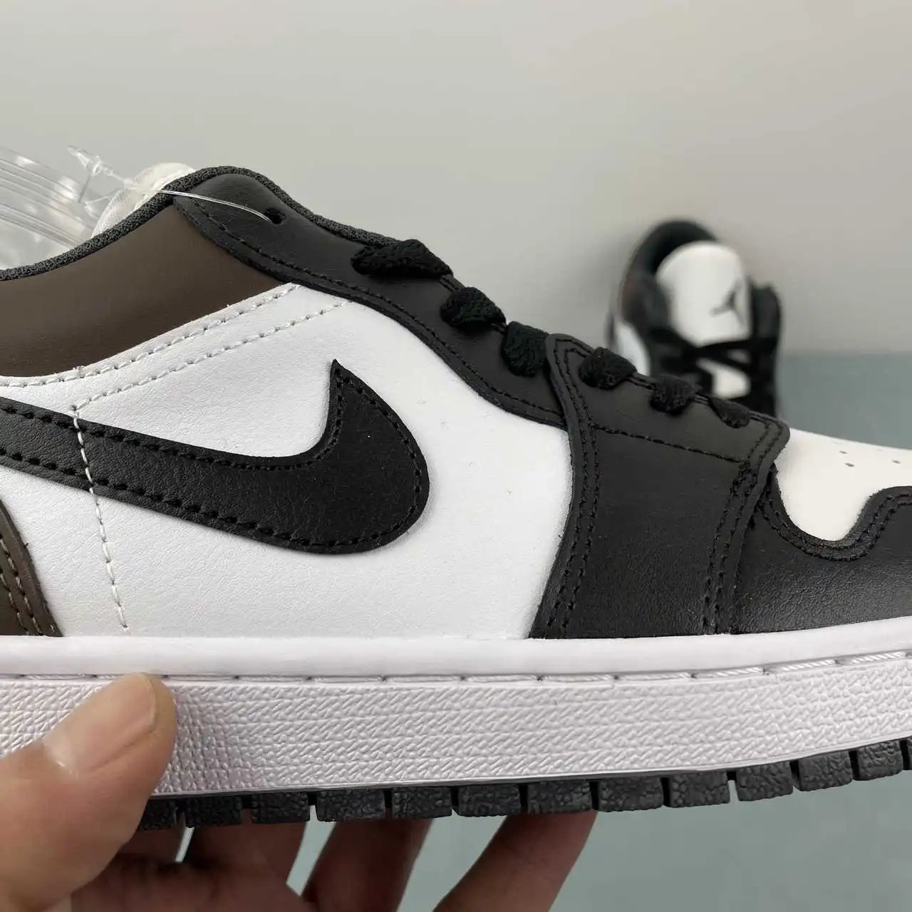 Air Jordan 1 Low 553558-152 9