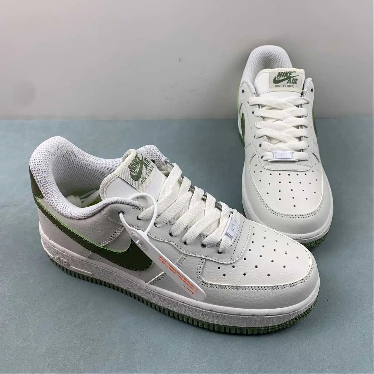 Nike Air Force 1 DV3808-106 thumbnail 2