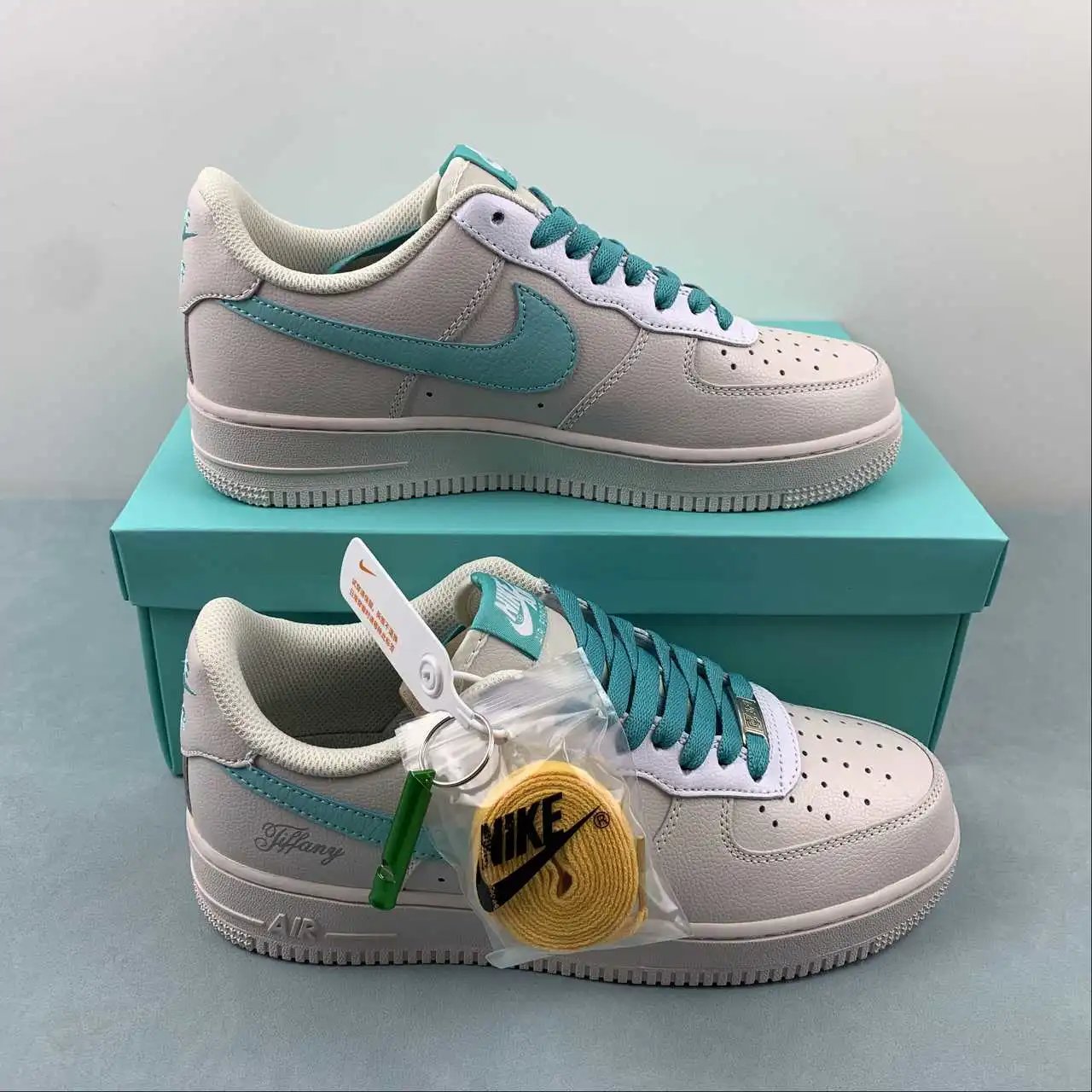 Nike Air Force 1 DZ1382-211