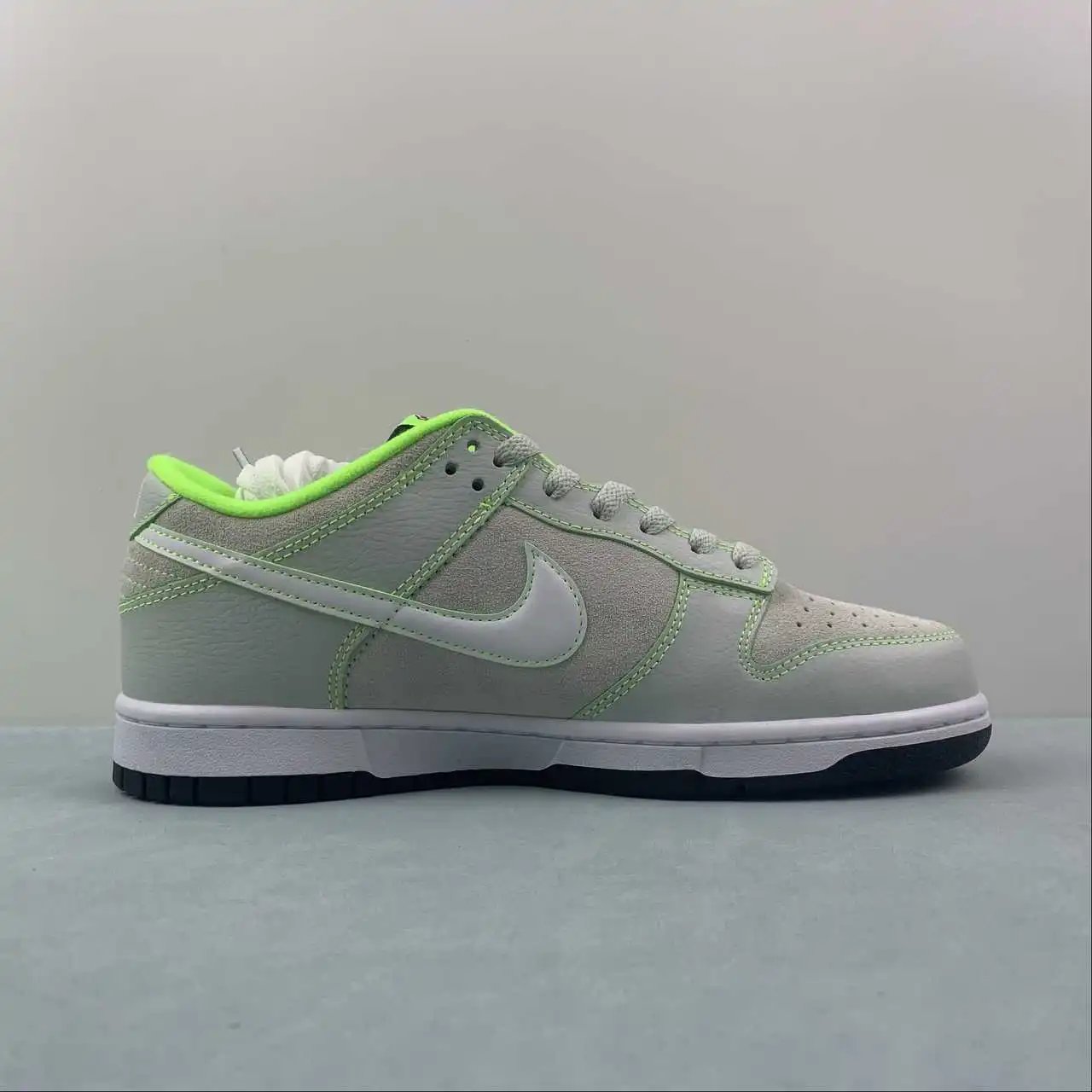 Nike Dunk Low FQ7260-001 5
