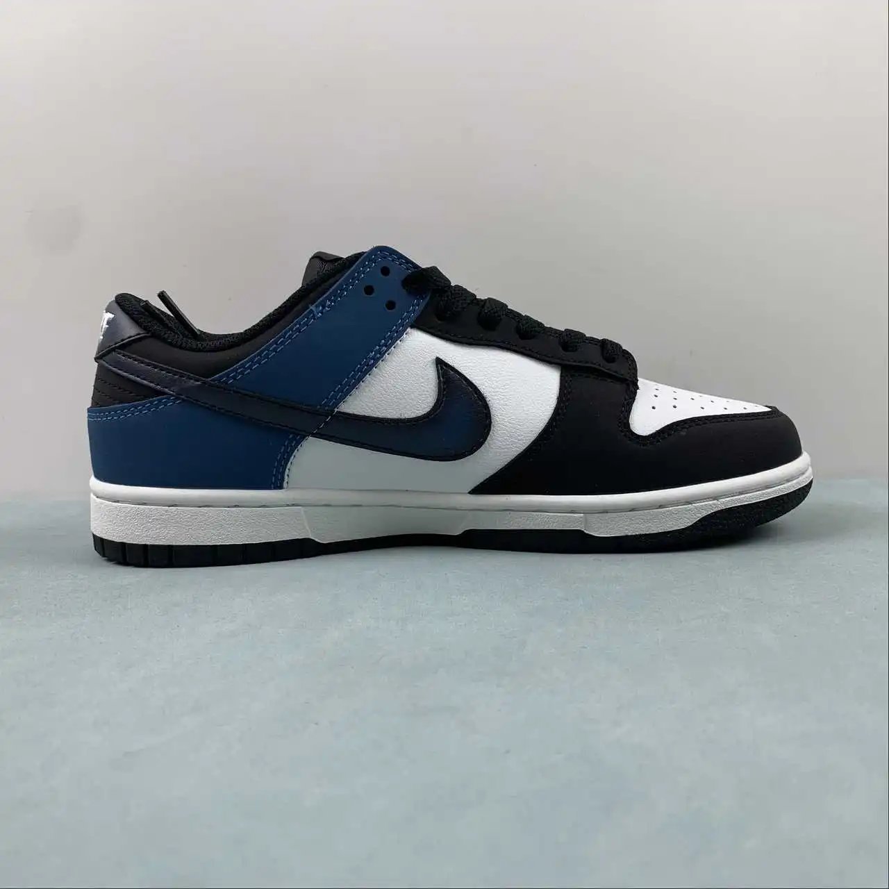 Nike Dunk Low FD6923-100 5