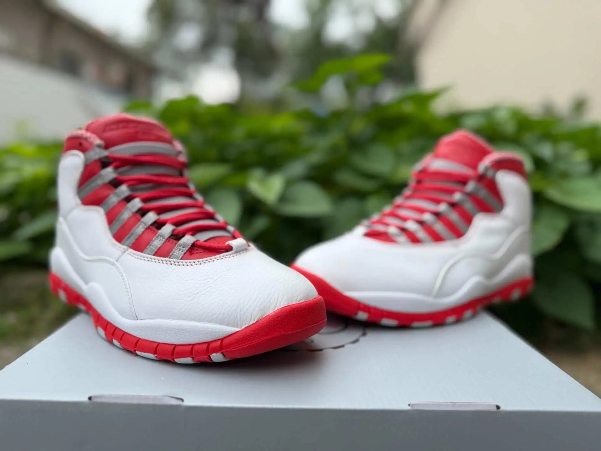 Air Jordan 10 310805-161 thumbnail 2