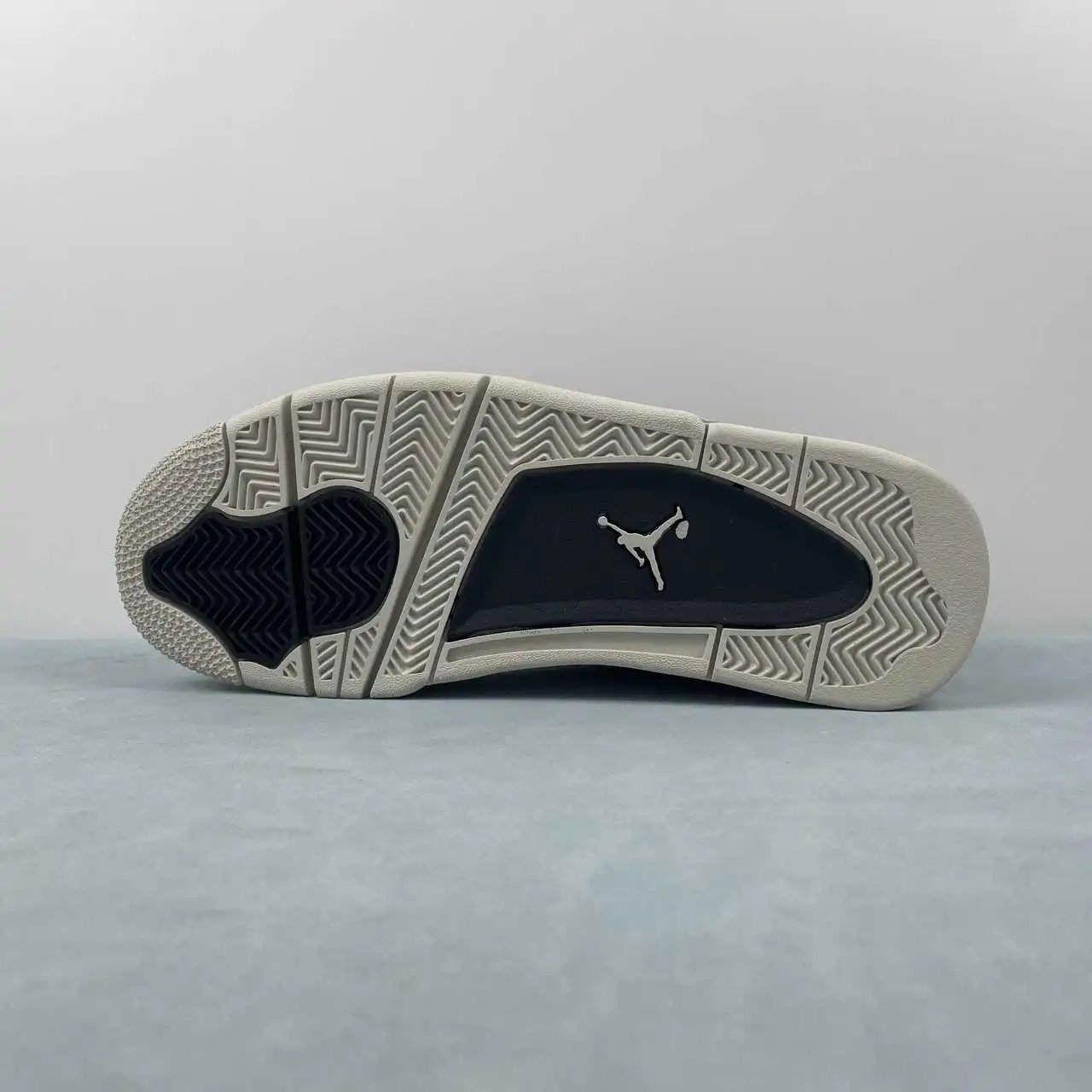 Air Jordan 4 FQ7939-001 11