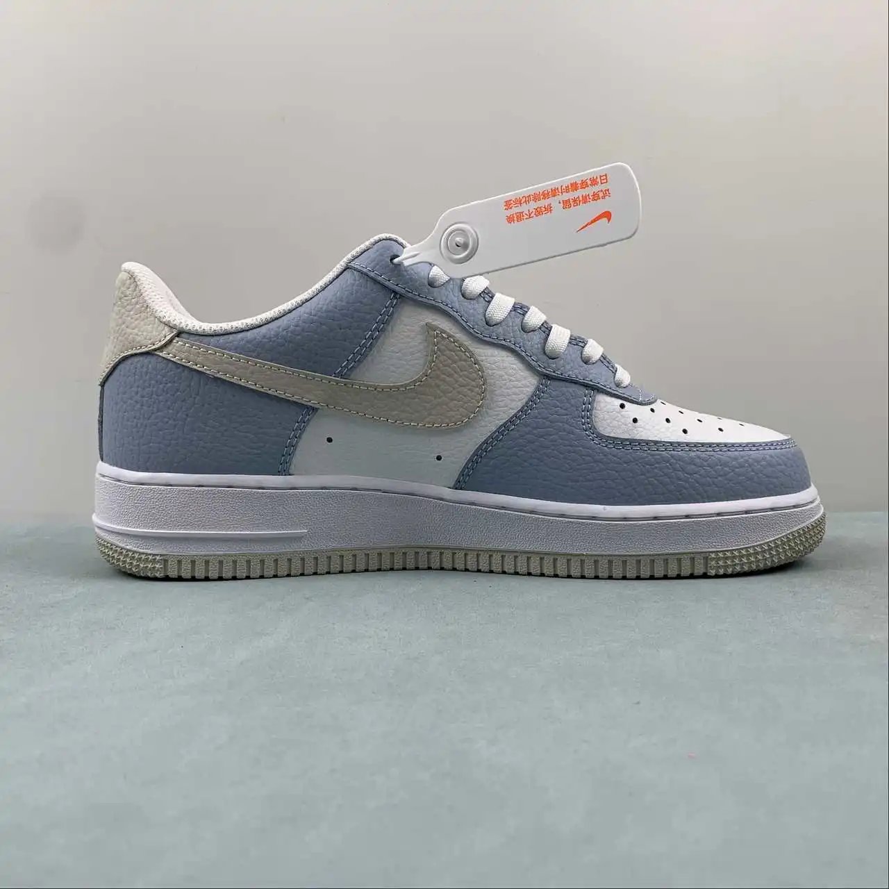 Nike Air Force 1 HF0022-400 thumbnail 4