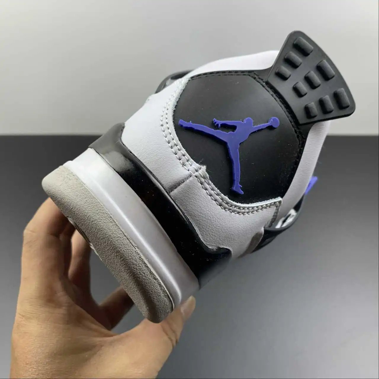 Air Jordan 4 308497-117 10