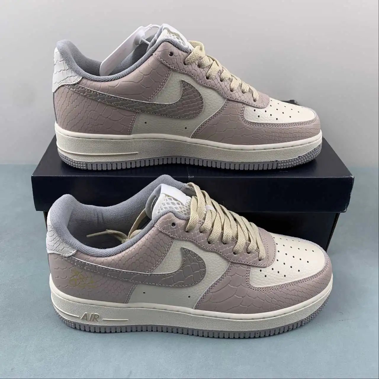 Nike Air Force 1 DX2678-100