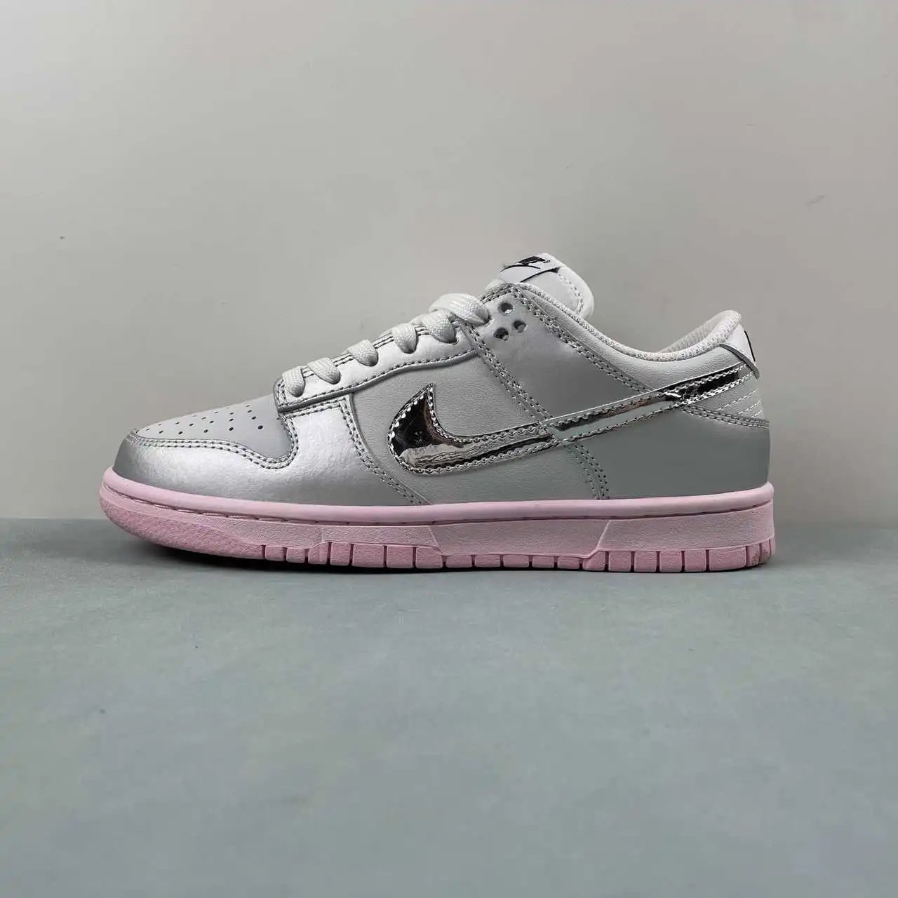 Nike Dunk Low HM3698-006 thumbnail 4