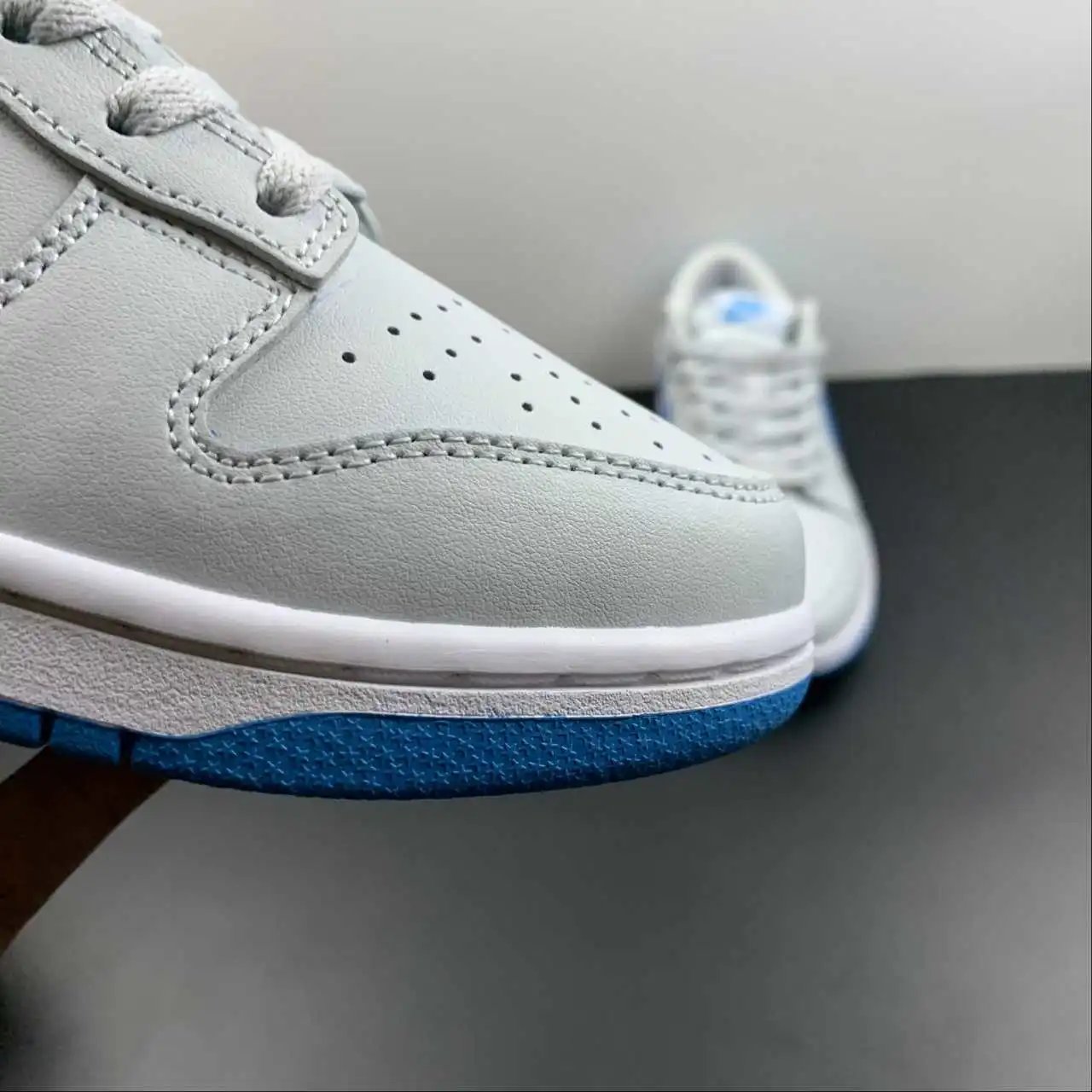 Nike Dunk Low DV0831-001 7