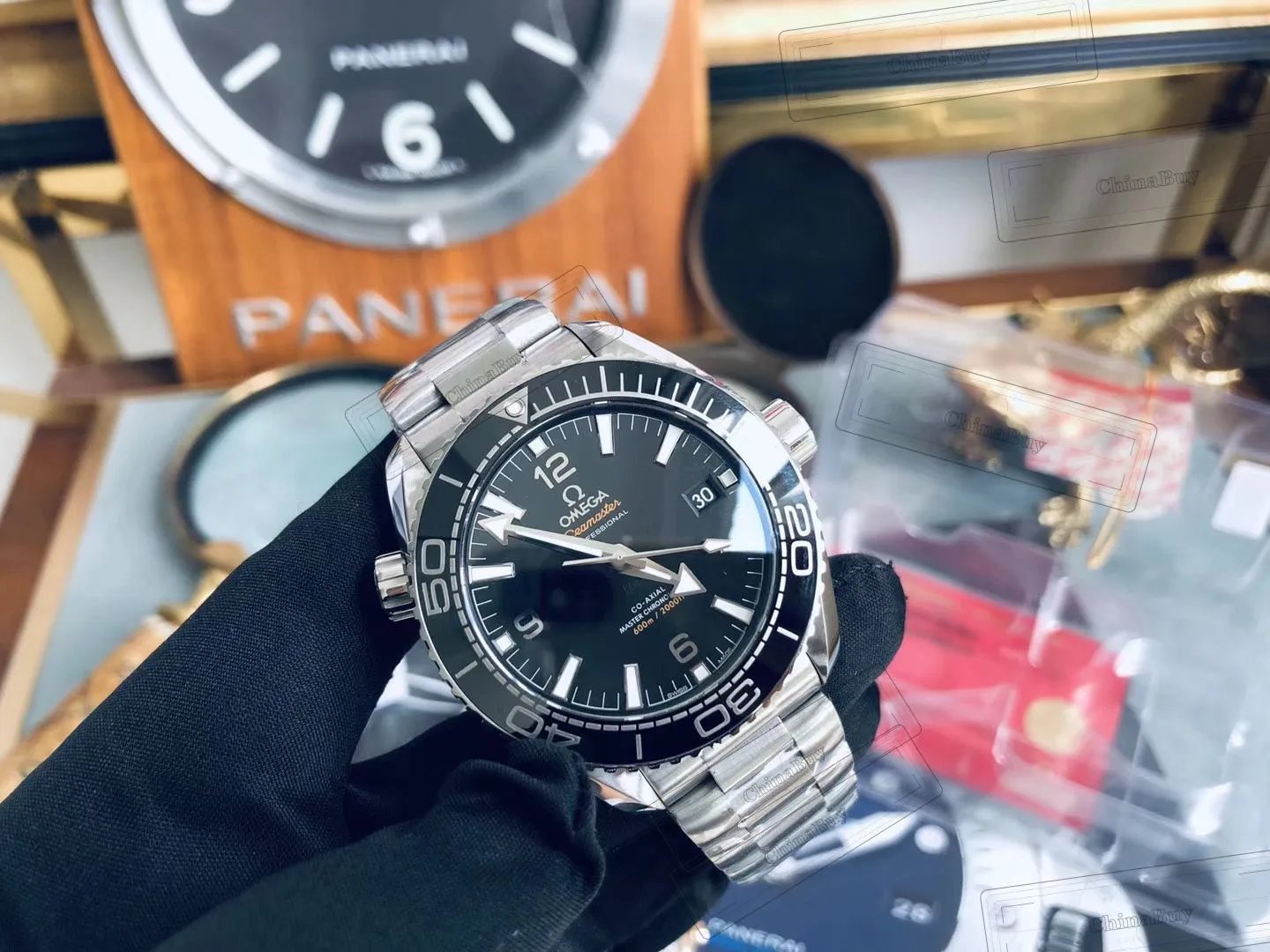 Omega 215.30.44.21.03.001
