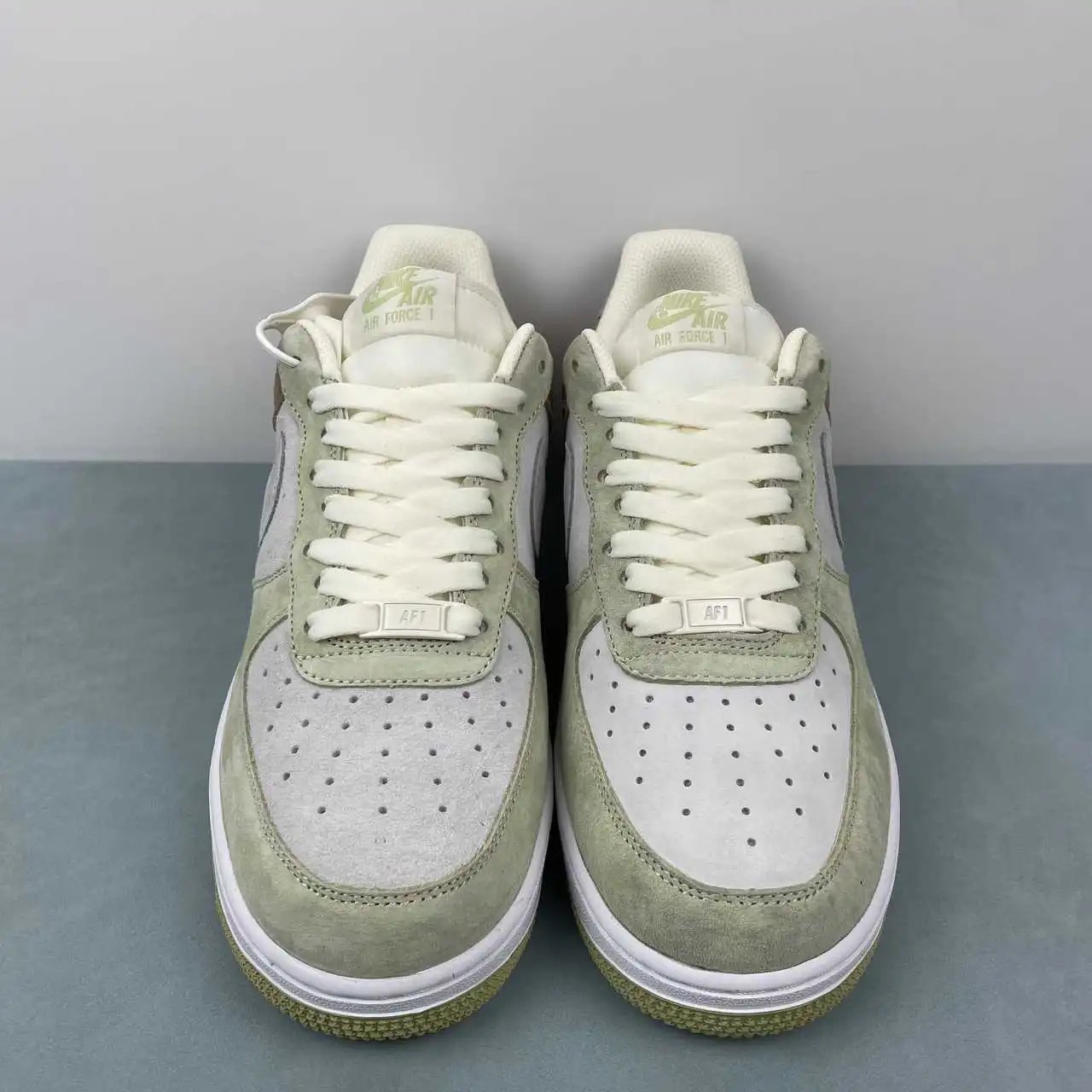 Nike Air Force 1 DL5819-618 thumbnail 3