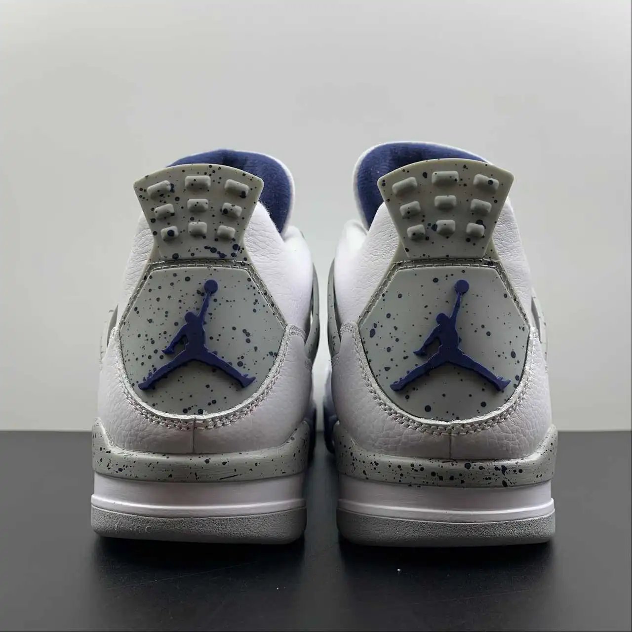 Air Jordan 4 DH6927-140 thumbnail 3